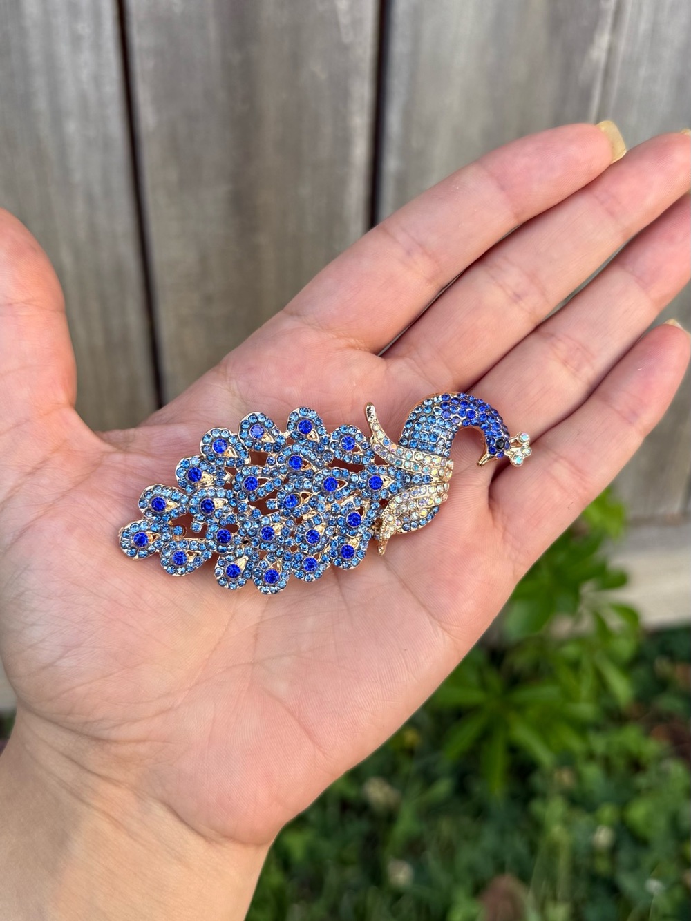 Blue Peacock Brooch - Elegant Women's Jewelry - Picture 5 of 5